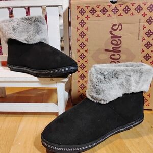 Skechers Women's Black Ankle Boots with Faux Fur